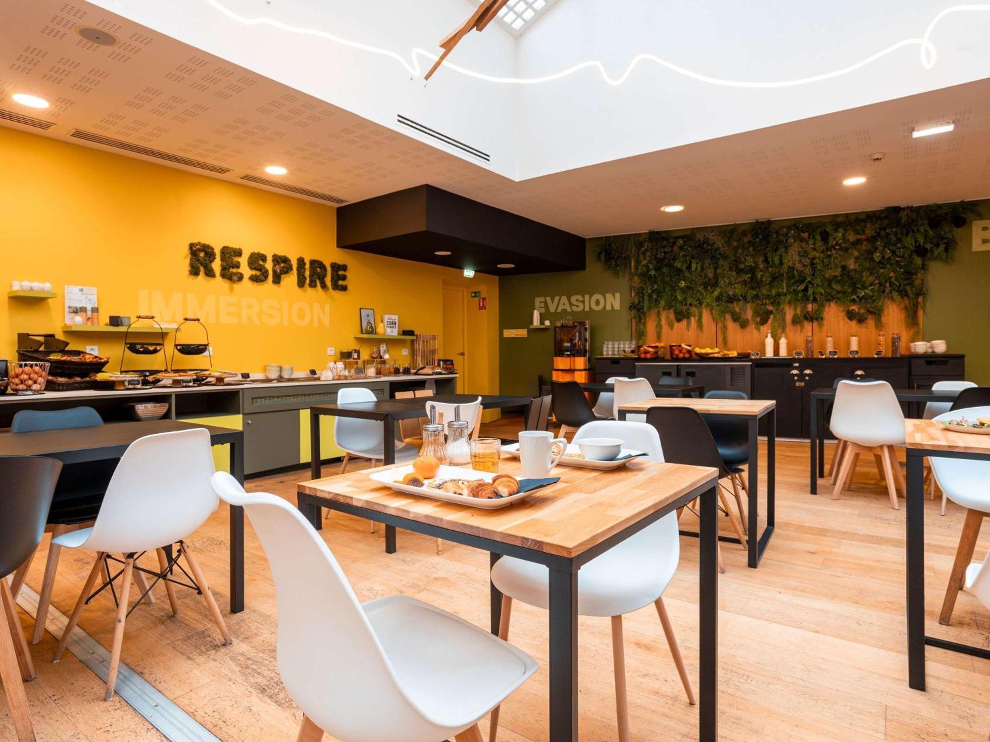 Ibis Styles Calais Centre Hotel Ngoại thất bức ảnh